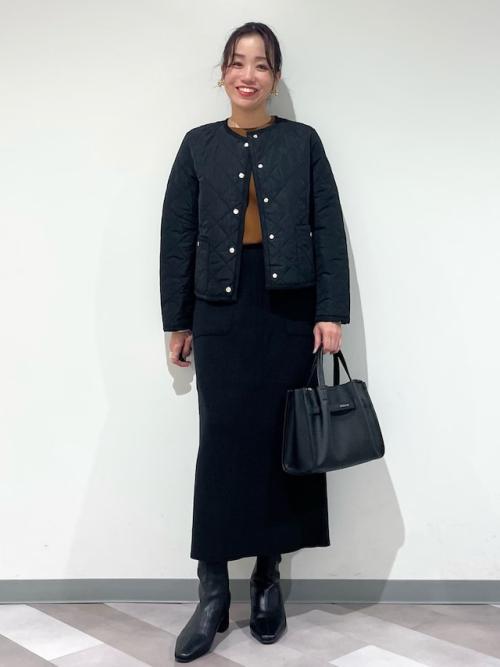 コンパクトなサイズ感のキルティングジャケットできれいめに　出典：WEAR