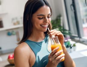 おいしく栄養補給♡ 注目の「鉄分配合ドリンク」6選