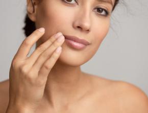 おすすめリッププランパー6選!ふっくらリップで若見えを目指して♡