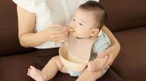 赤ちゃんの食べやすさ ママ・パパの使いやすさにこだわった「こだわりフィーディングスプーン」4月10日新発売！