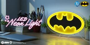 【新商品】日常の空間をアメコミの世界観へ。「バットマン」デザインのスタイリッシュなLEDネオンライトが株式会社PGAから10月15日発売