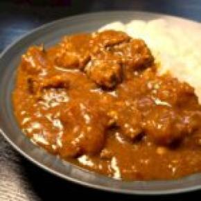 至高の牛すじカレー