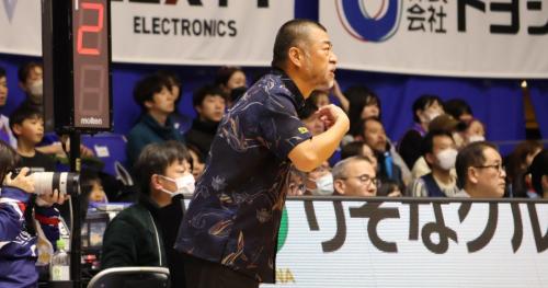 琉球ゴールデンキングスの桶谷大HC