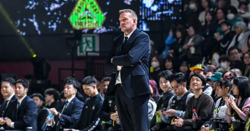 群馬クレインサンダーズのカイル・ミリングHC©Basketball News 2for1