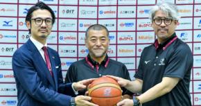 川崎ブレイブサンダースの新HCに就任した桶谷大氏　目指すは個々の力から生まれる「総合力」　日本代表HCとの両立は「ポジティブなところも」