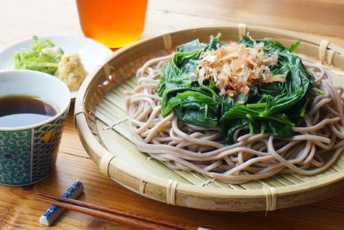 モロヘイヤ　ざる蕎麦　おつまみレシピ　ビール
