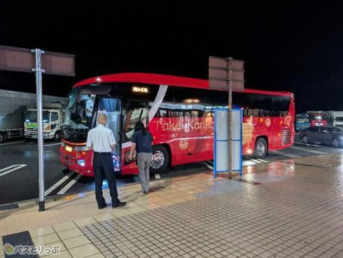 ドライバーは休憩ごとに交代