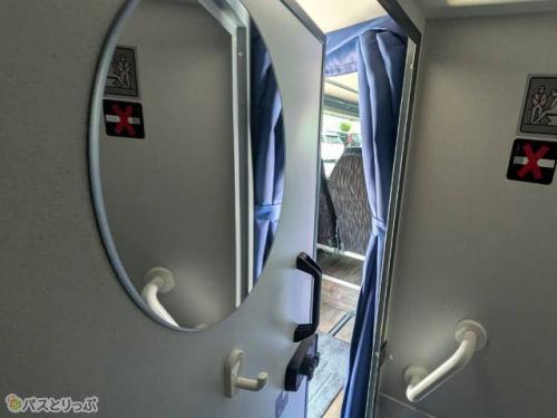 トイレ内部