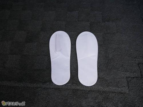 不織布の使い捨てスリッパ