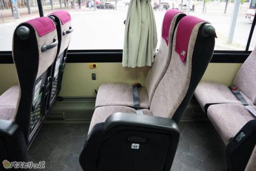 リクライニング前の座席