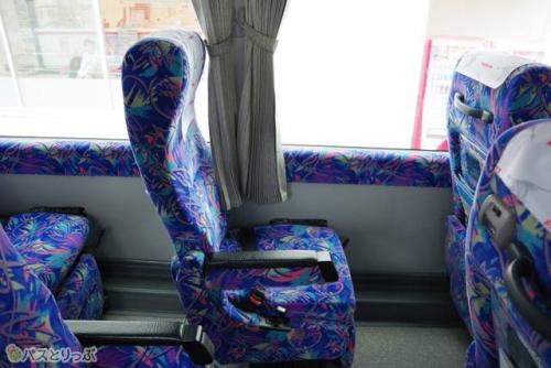 乗車時の座席の様子。このままでも十分くつろげる