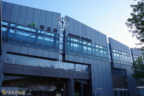 帯広駅のすぐ前へ到着!