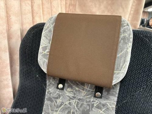 可動式ヘッドレスト