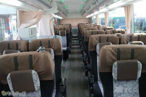 4列ゆったりシート