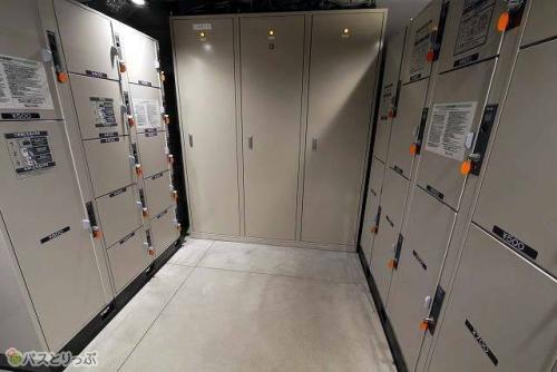 コインロッカー