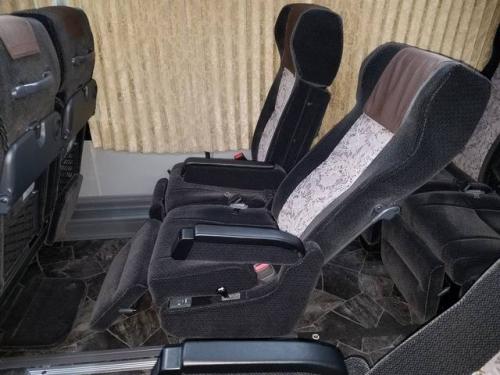 コネクトライナー金沢コンビ4列 (1).jpg