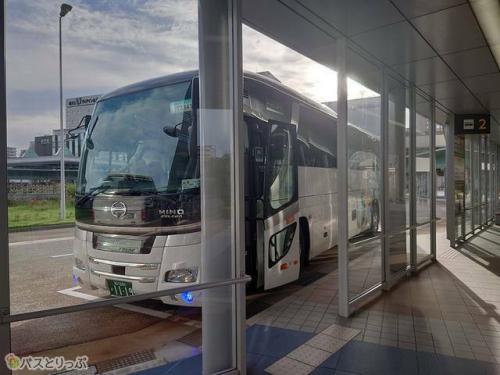 金沢駅西口バスターミナルに到着