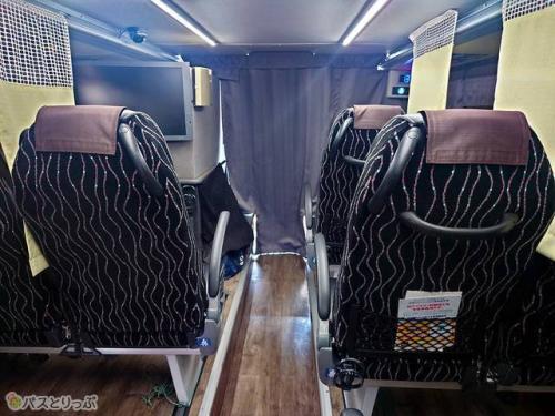 1階席の4列シート