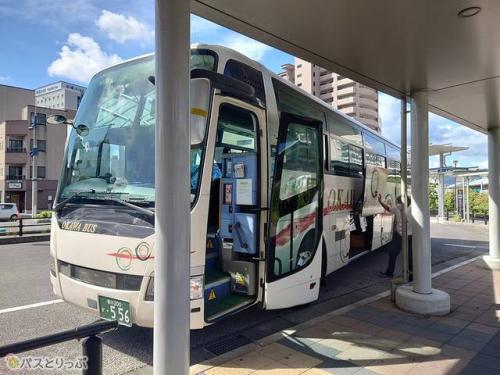 高松駅高速バスターミナルに到着