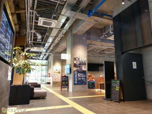 HEARTSバスステーション博多の1階フロア