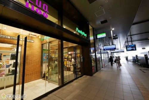 24時間営業のファミリーマート