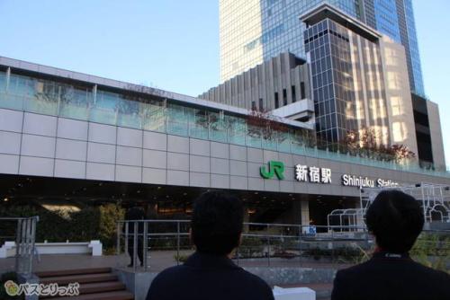バスタ新宿の全景をゆっくり見る機会はあまりないかも