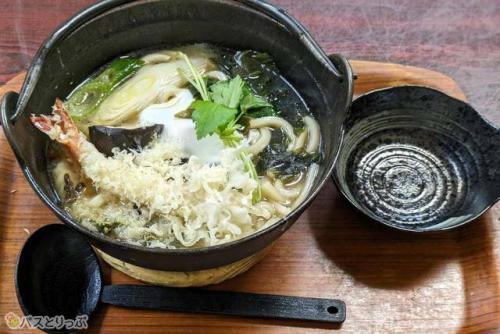 鍋焼きうどん