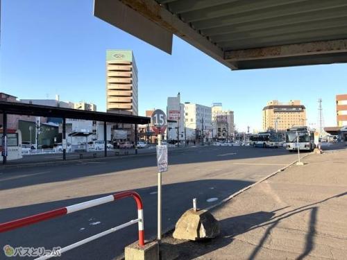 釧路駅前バスターミナル15番