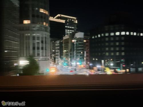 夜の東京を抜けて横浜へ