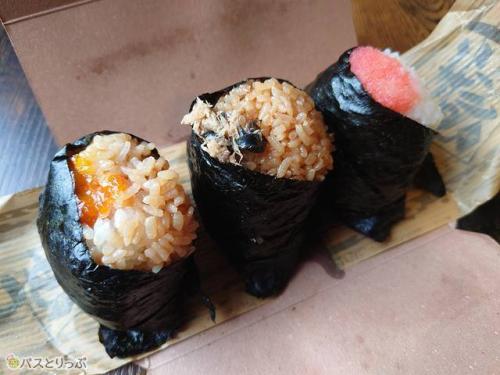 おにぎりの数々