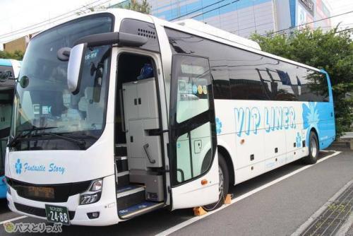 VIPライナー103便 外観
