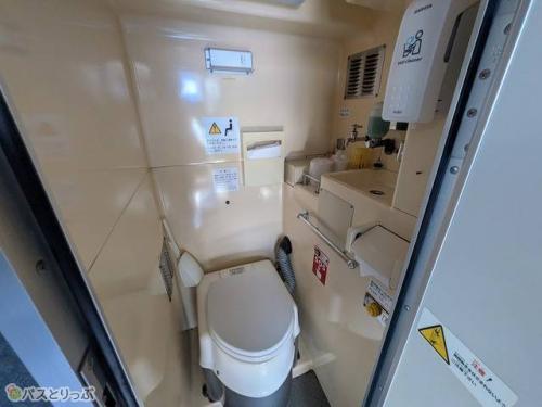 トイレは水洗です
