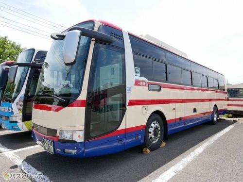 3列独立シート車両外観