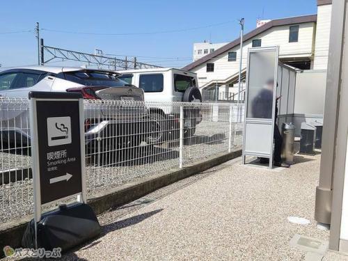 御殿場駅箱根乙女口の喫煙所