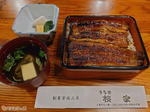 三島名物のウナギ