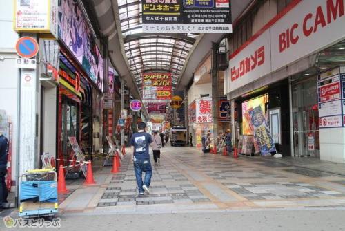 商店街に入る.JPG