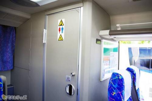 車内トイレ（トイレ付き車両のみ）