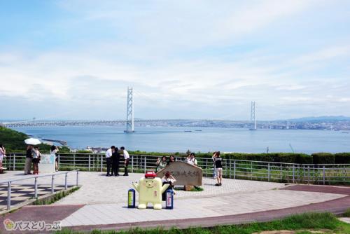 淡路SAには、明石海峡が望める絶景フォトスポットも