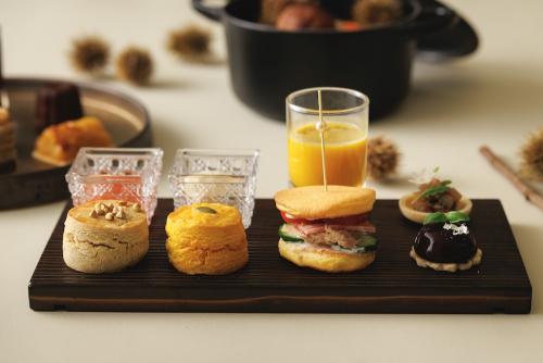 「秋色のアフタヌーンティー」イメージ