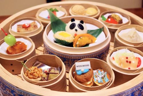 「チャイニーズ・アフタヌーンティー with ウェッジウッド」イメージ