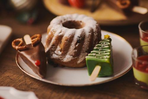 スイーツビュッフェ「HoHoHo!サンタクロースのスイーツパーティー」イメージ