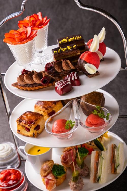 「ルージュ＆ショコラ アフタヌーンティー」イメージ