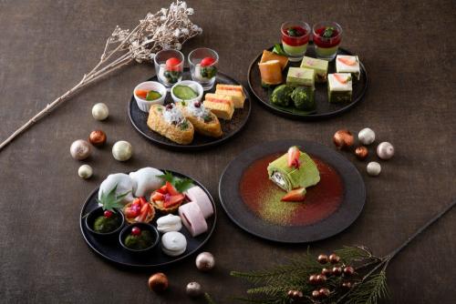 「いちご×ショコラ ハイティー」税込み8,000円~(サービス料含む)