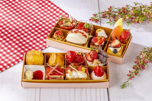 「ストロベリーピュアルージュ アフタヌーンティー To Go」イメージ