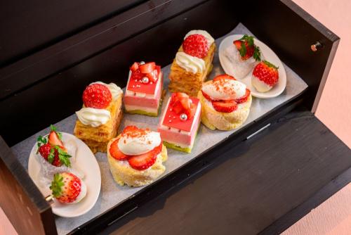 「小樽 Nostalgic Afternoon Tea ~春苺~」イメージ