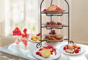 「ぱんのいえ」近鉄八尾カフェ店にミニ絵本付きアフヌン登場「いちごフェア」を3月4日より開催