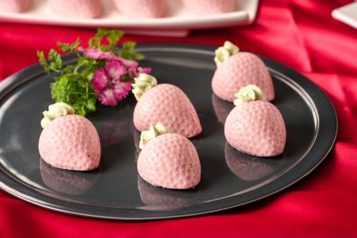 「いちごづくしのスイーツフェア」イメージ