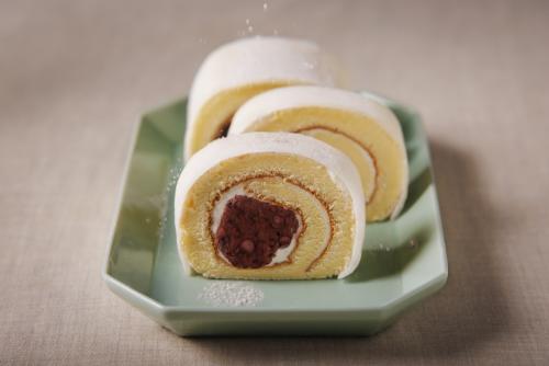 「ソルトラ」の阪神梅田本店限定「ロールケーキ」2,160円