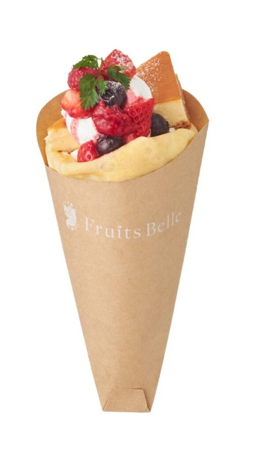 「苺のチーズケーキクレープ ~3種のベリーを添えて~」税込み1,089円