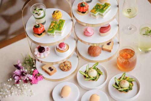 「フランス初夏のアフタヌーンティー」イメージ